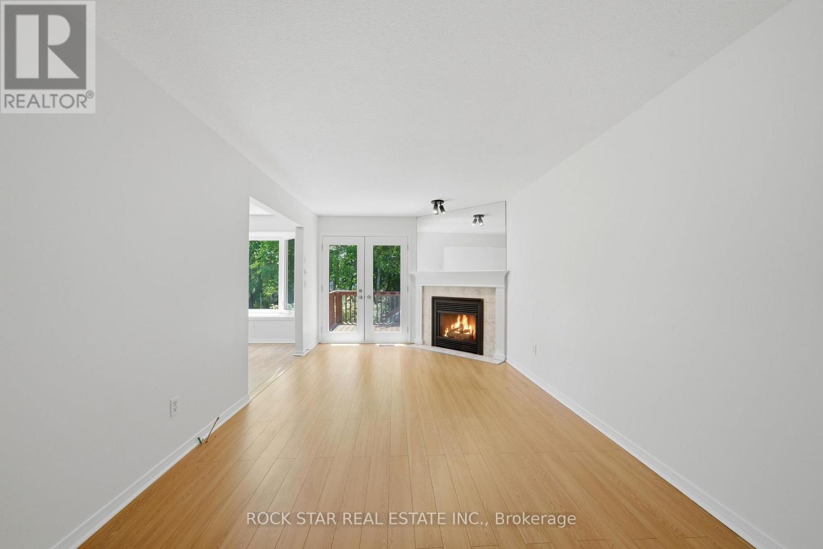 180 LAWRENCE LANE - 8