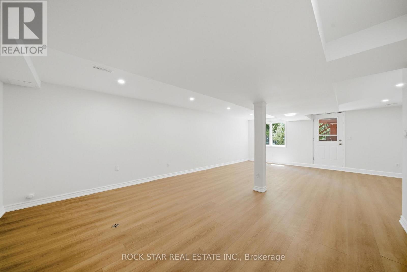 180 LAWRENCE LANE - 37