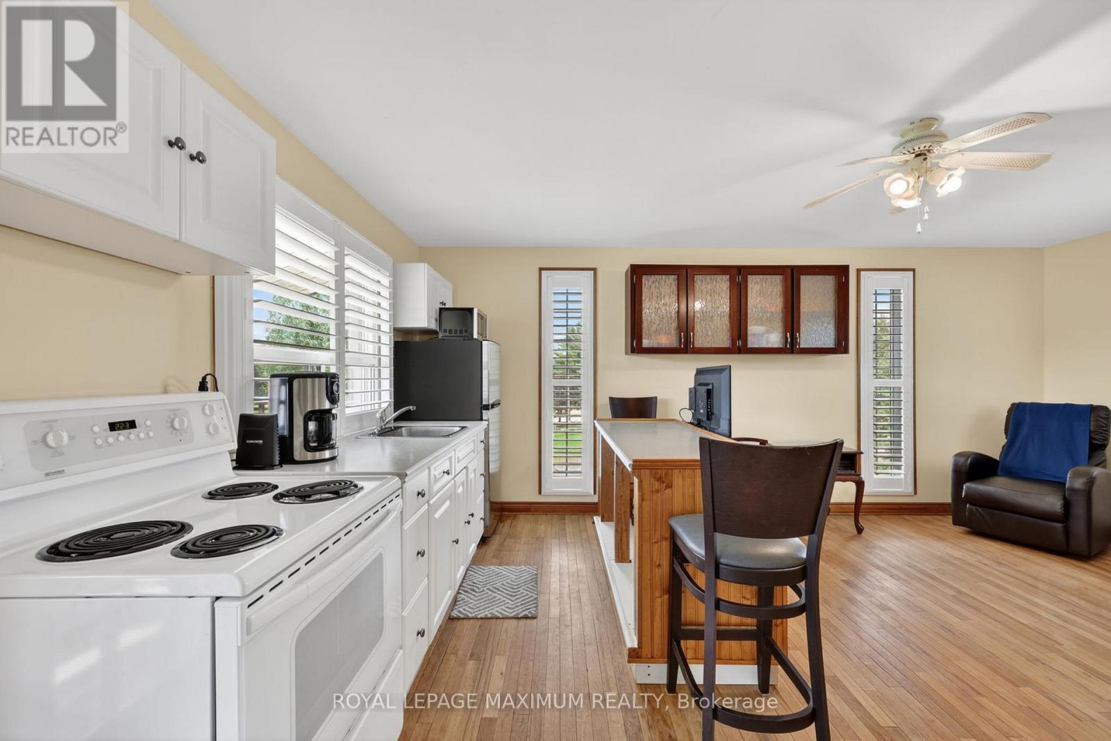 4372 TRAIN STREET - 33
