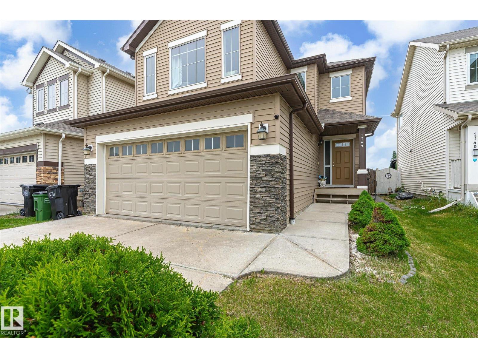 1744 61 ST SW - photo 2