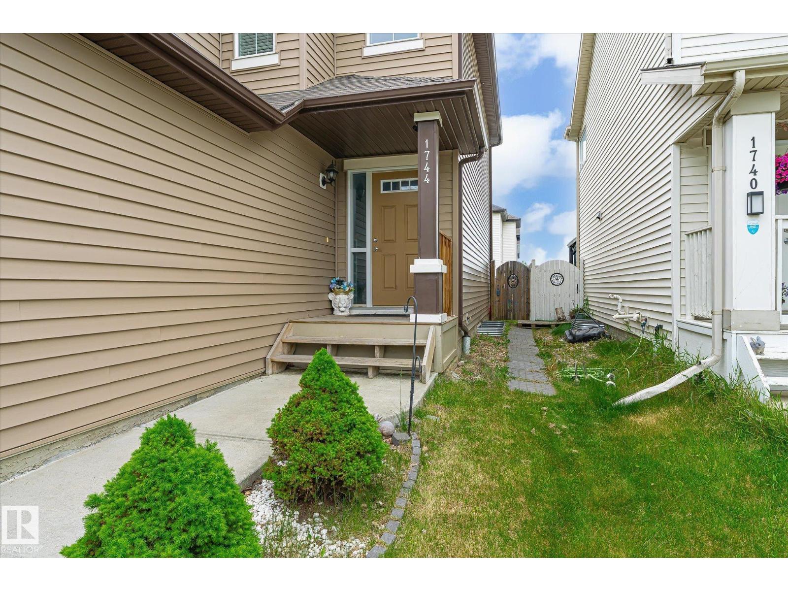 1744 61 ST SW - photo 3