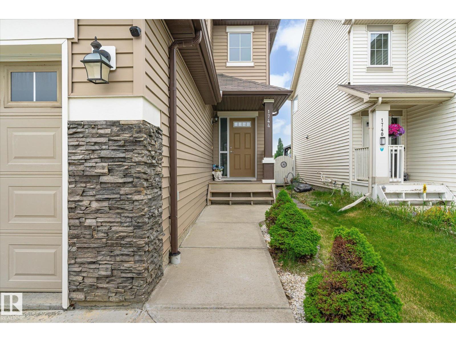 1744 61 ST SW - photo 4