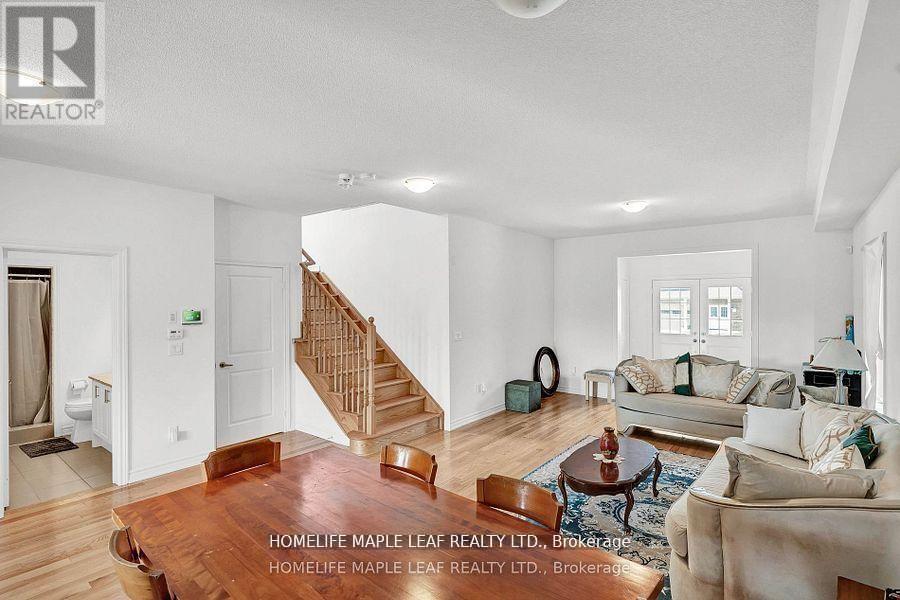 377 RUSSELL STREET - 10