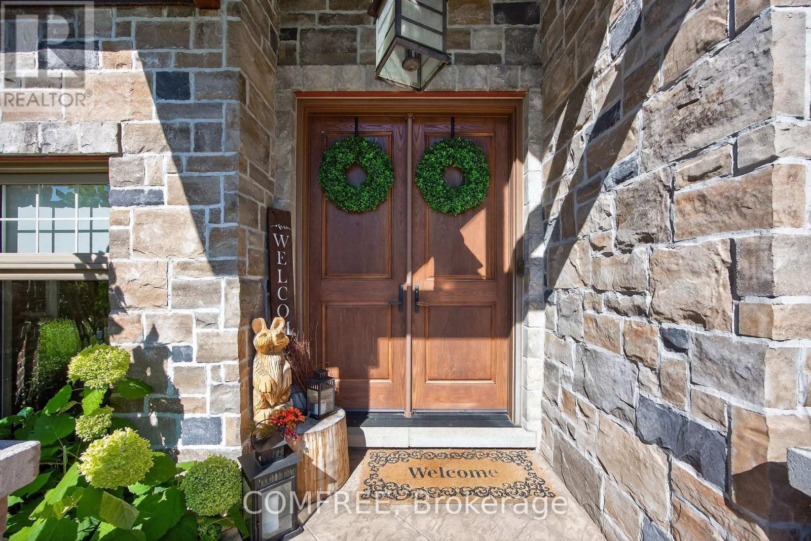 1707 WILKINSON STREET - 3