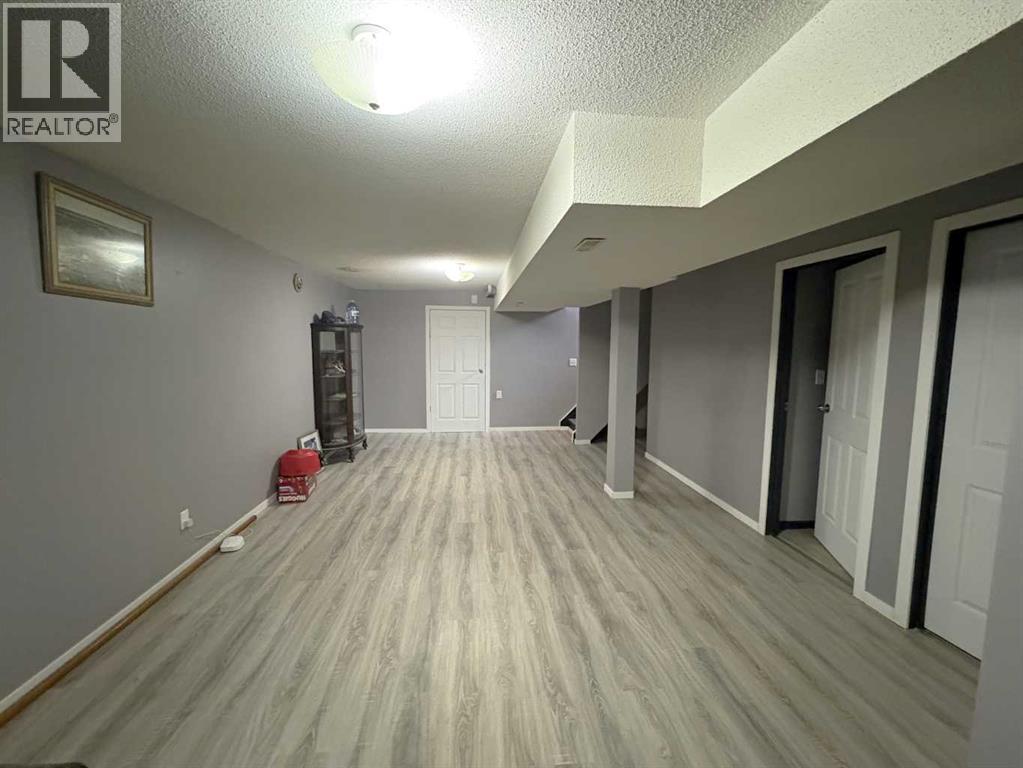 5602 47 Avenue W - 25