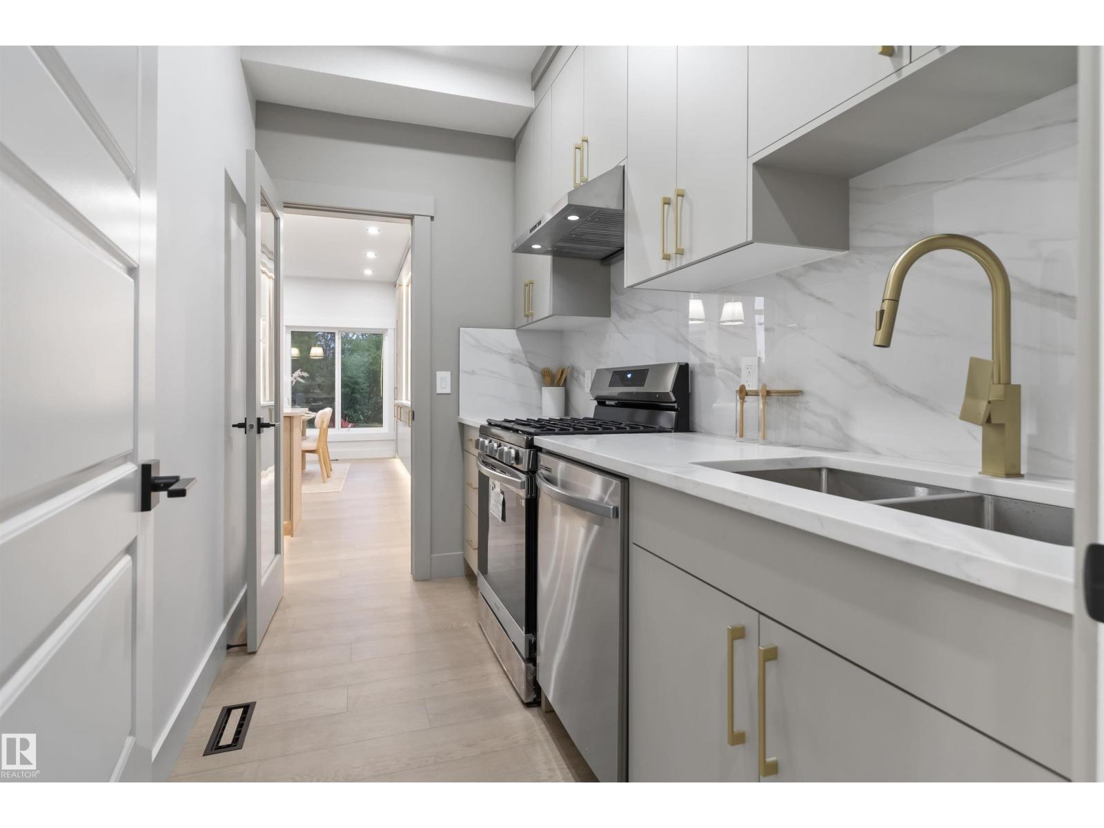 3305 CHICKADEE DR NW - 22