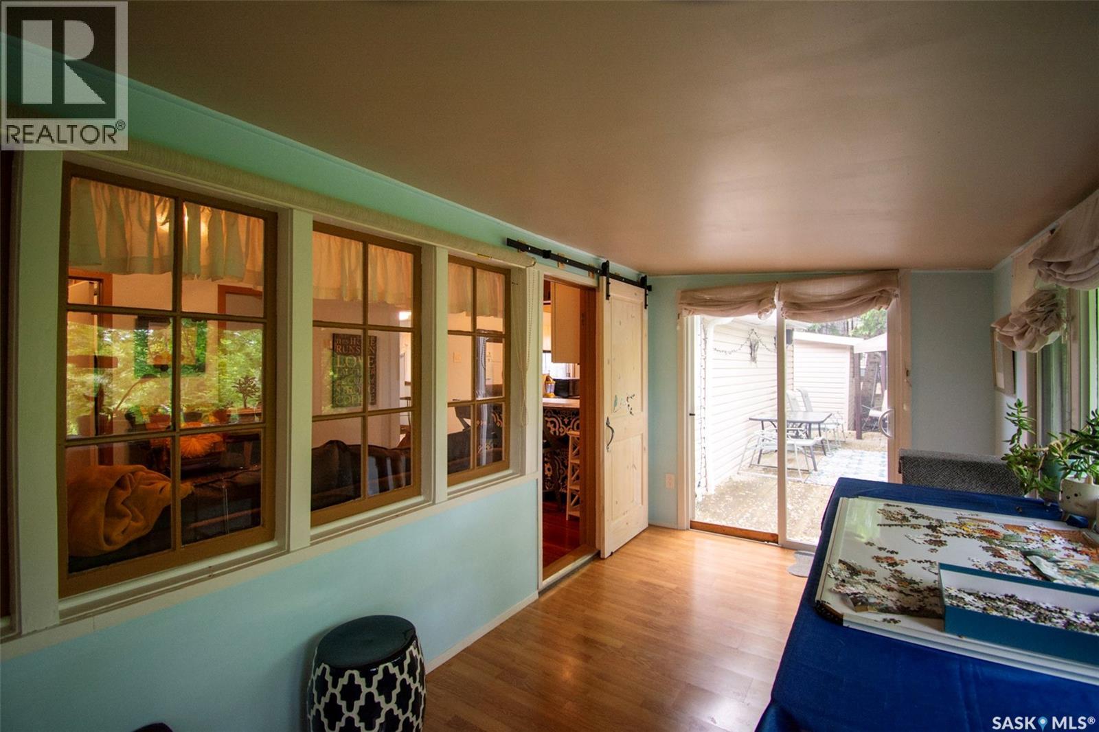106 Nicoll AVENUE - 16