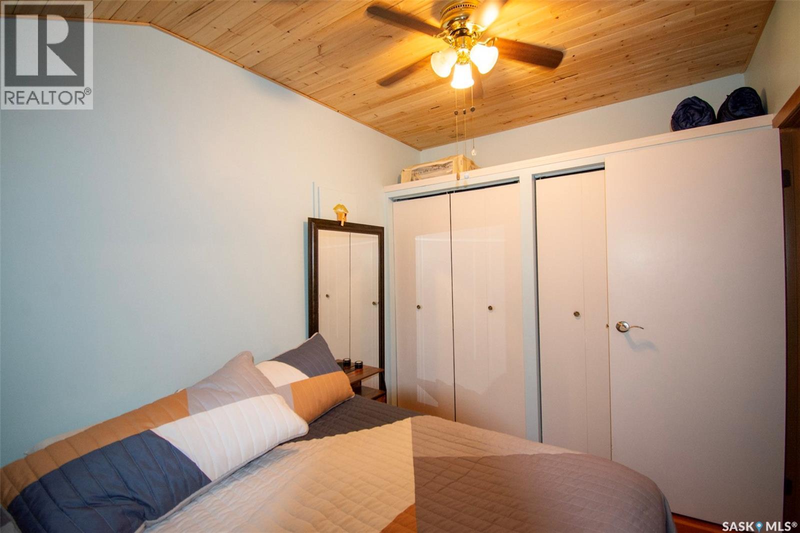 106 Nicoll AVENUE - 19