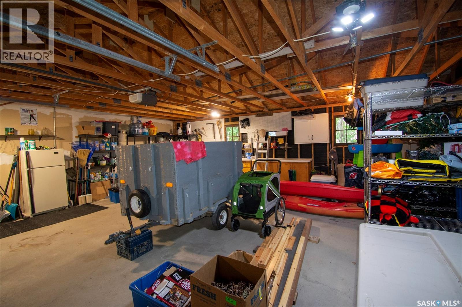 106 Nicoll AVENUE - 20