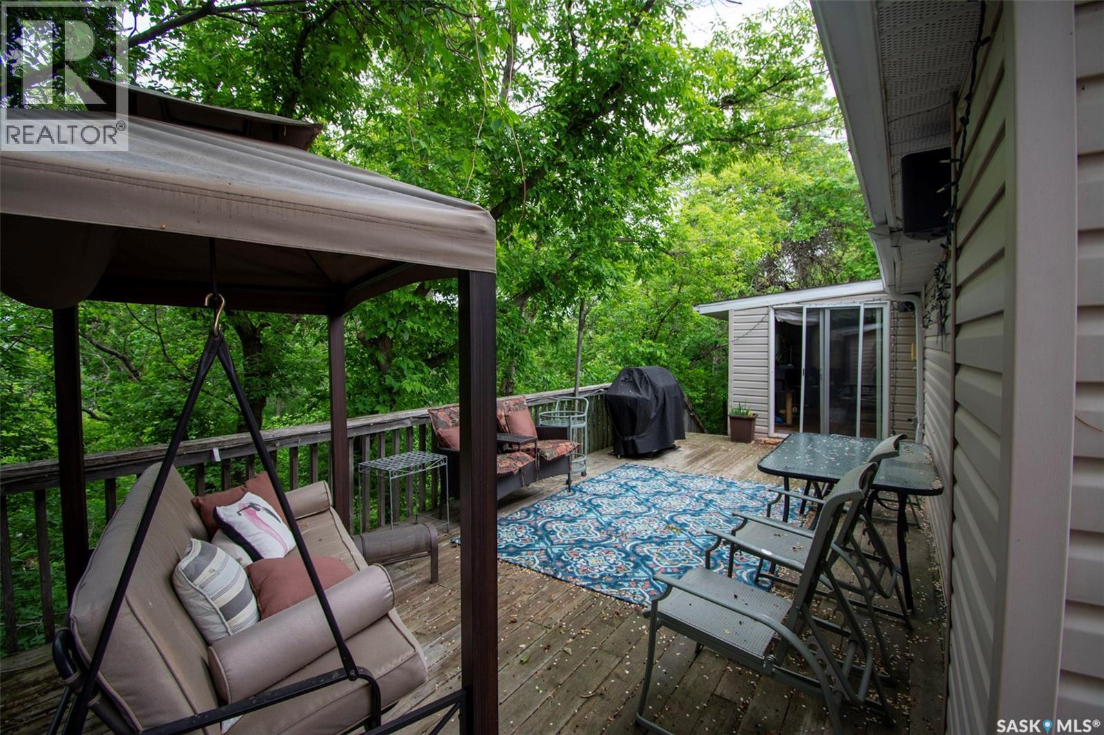 106 Nicoll AVENUE - 29