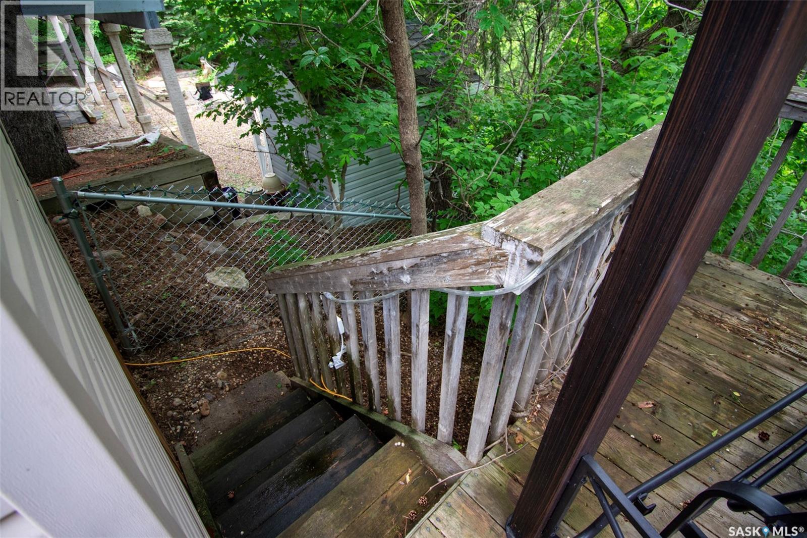 106 Nicoll AVENUE - 37
