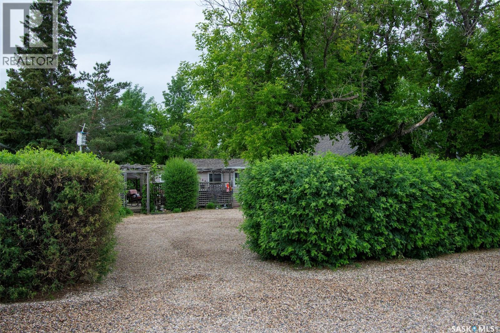 106 Nicoll AVENUE - 44