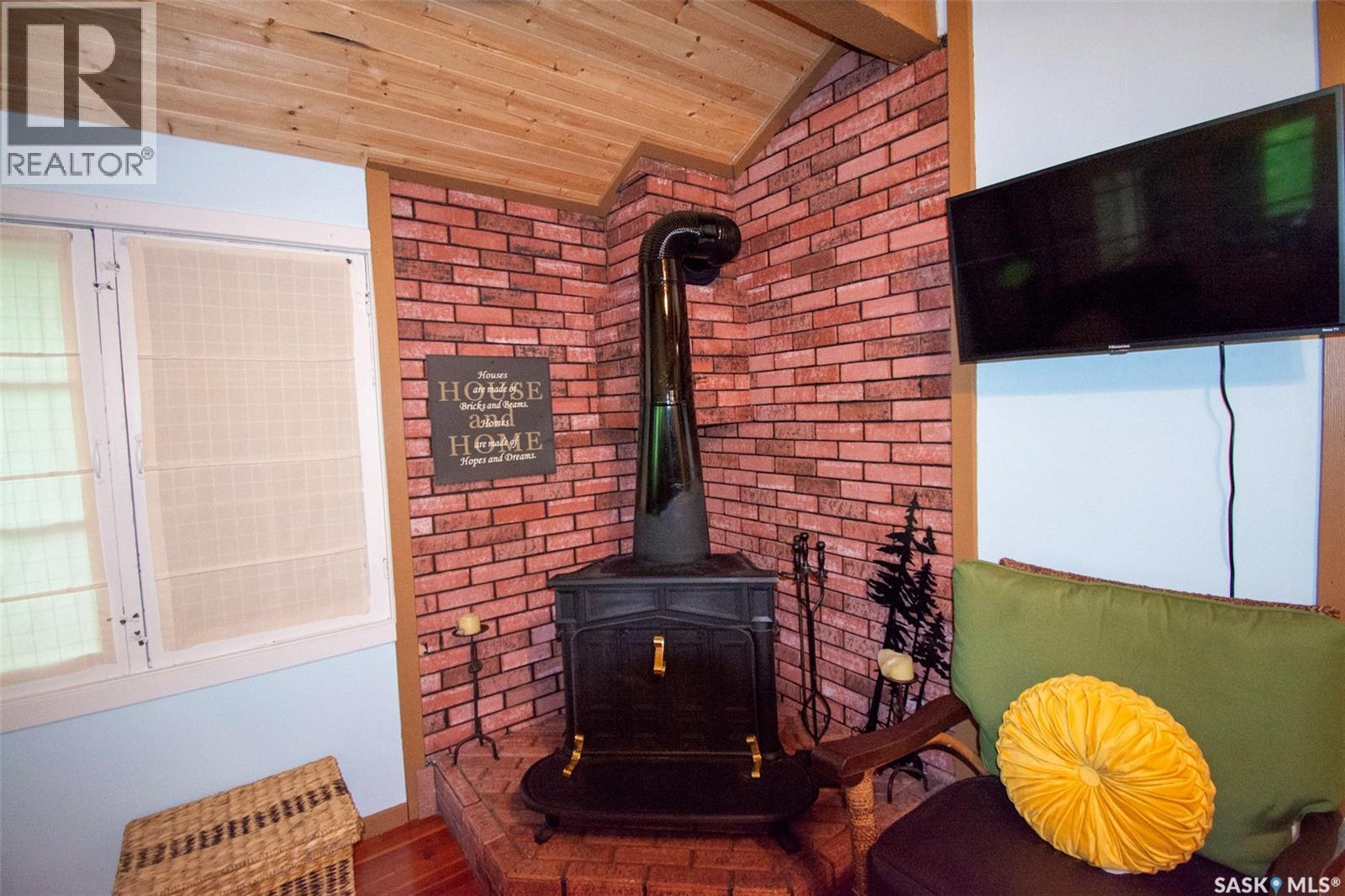 106 Nicoll AVENUE - 8