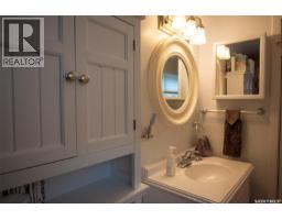 106 Nicoll Avenue, Regina Beach, SK S0G4C0 Photo 13