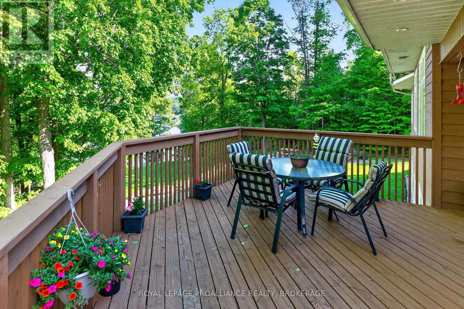 606 WHITES POINT ROAD - 44