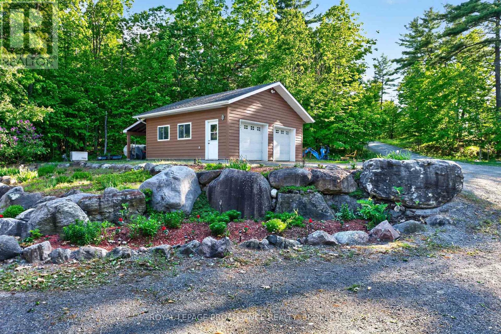 606 WHITES POINT ROAD - 15