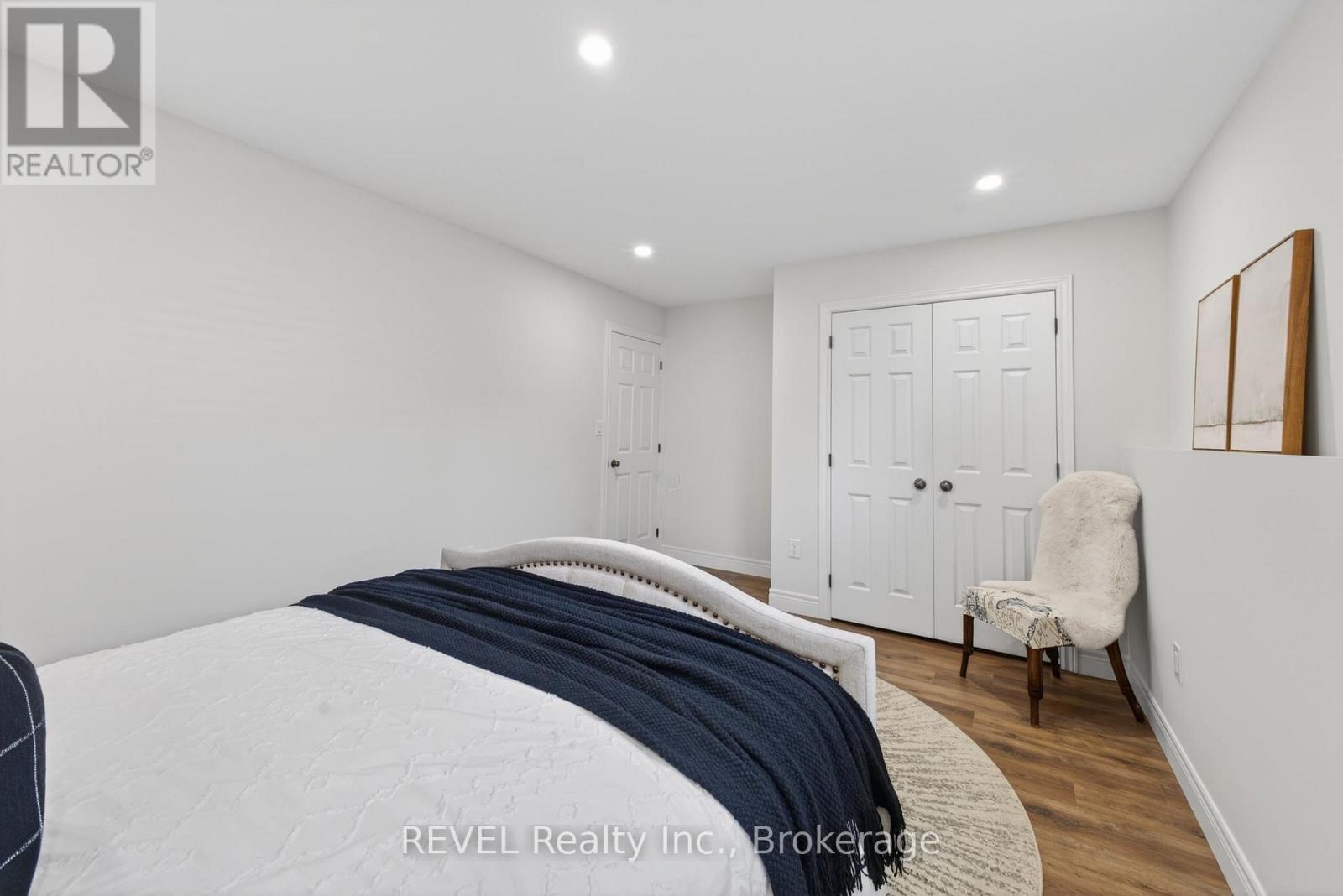 349 SCOTT AVENUE - 25