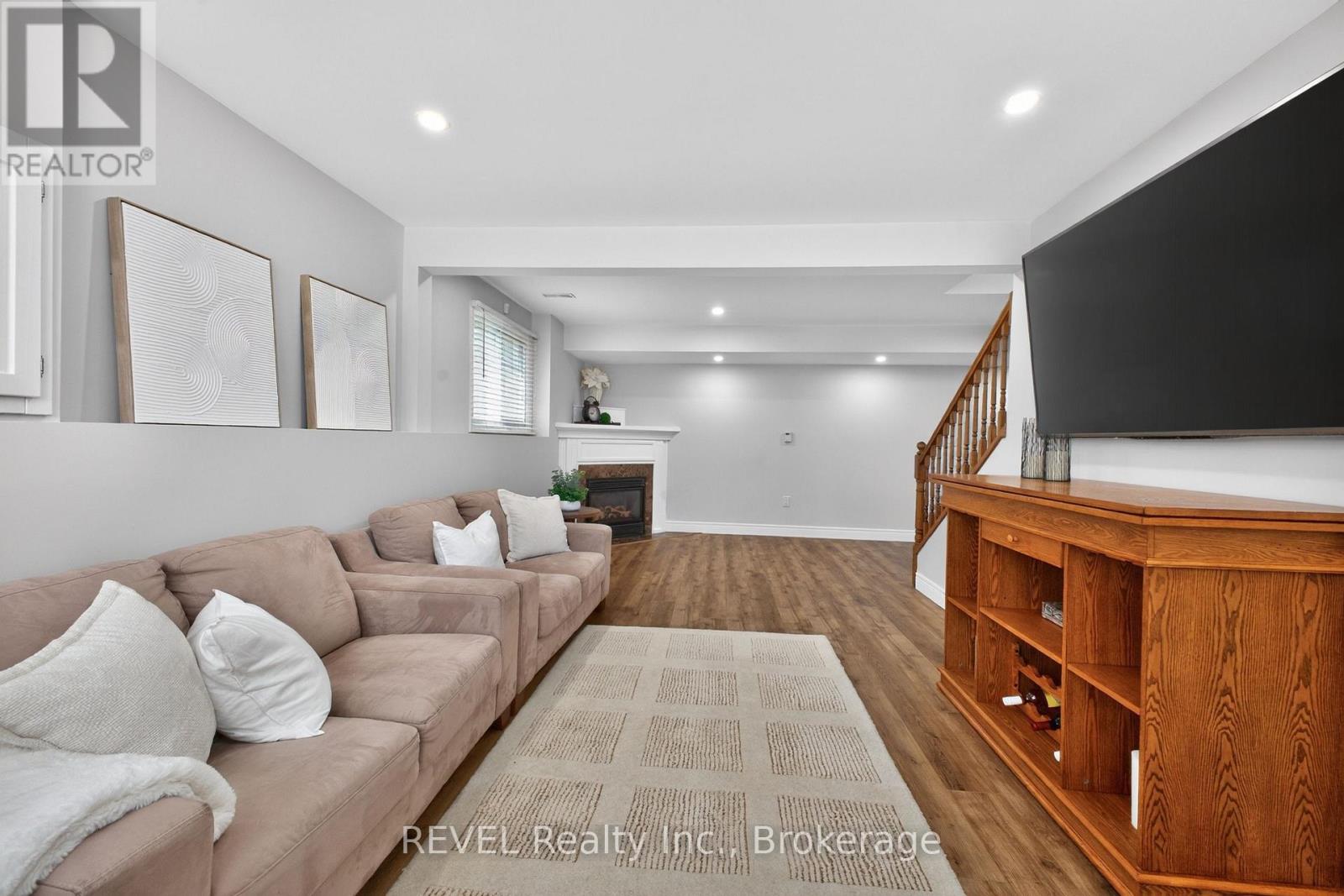 349 SCOTT AVENUE - 29