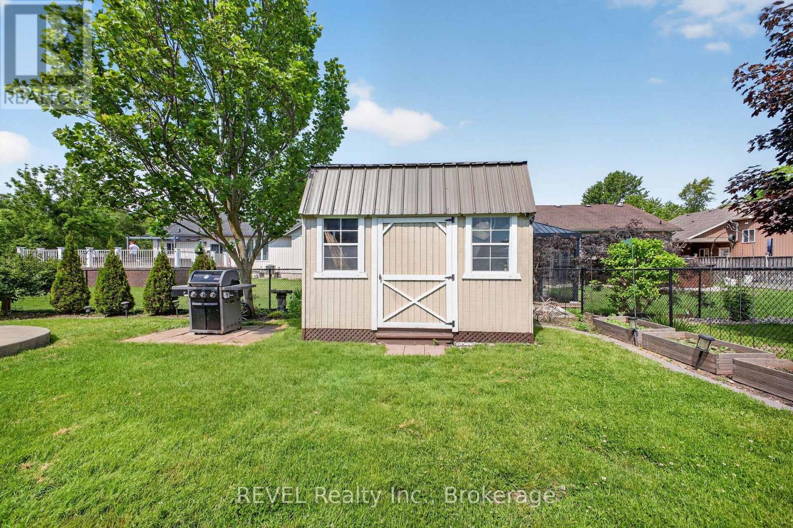 349 SCOTT AVENUE - 32