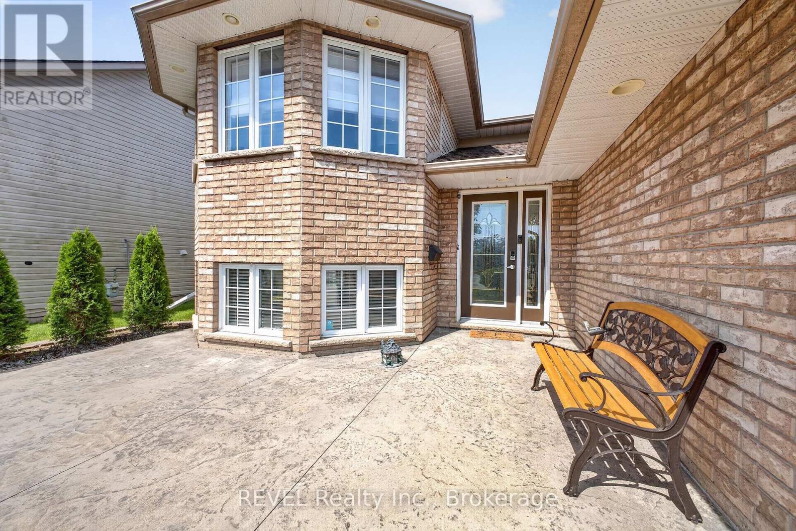 349 SCOTT AVENUE - 4