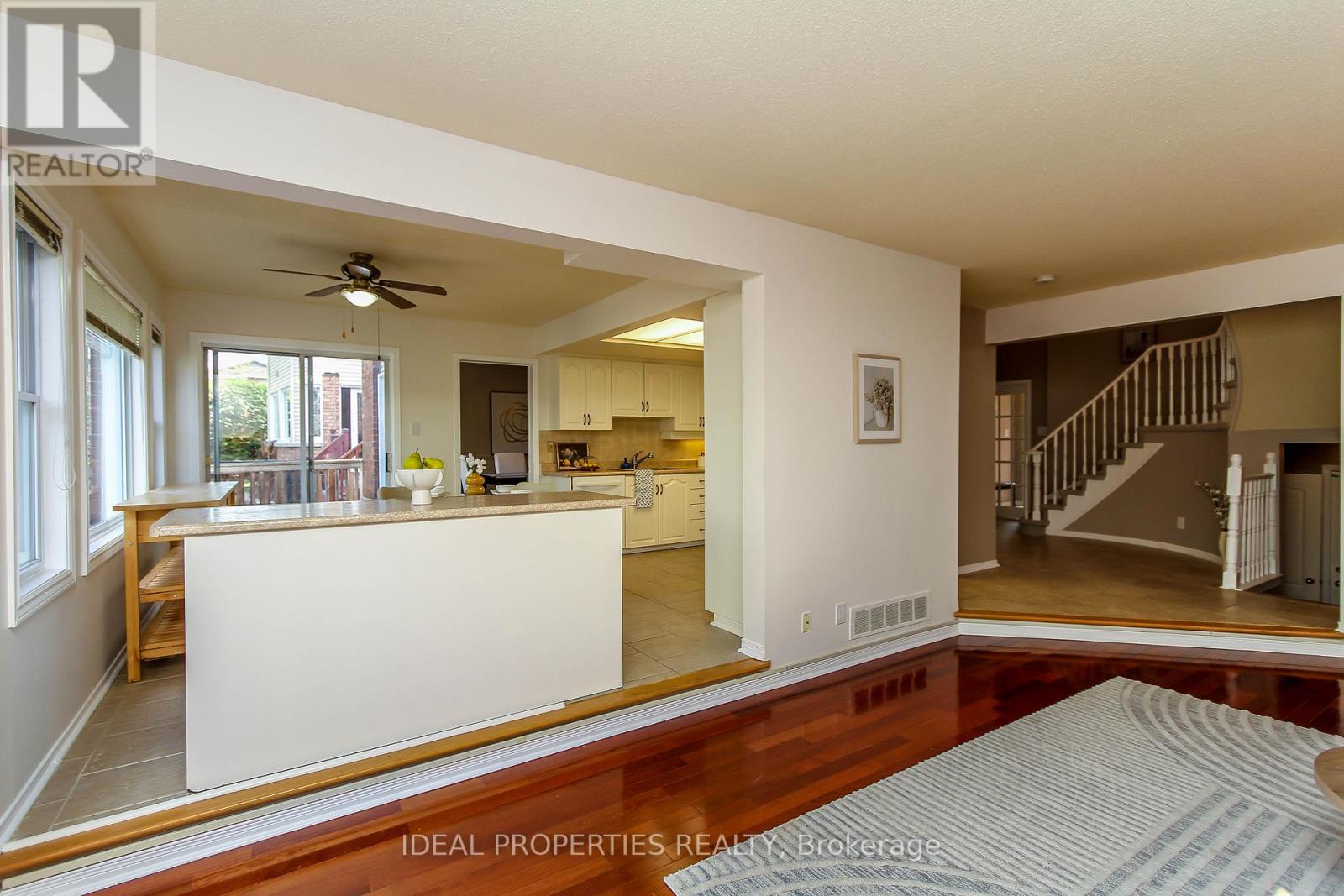 39 HUNTINGS END AVENUE - 16