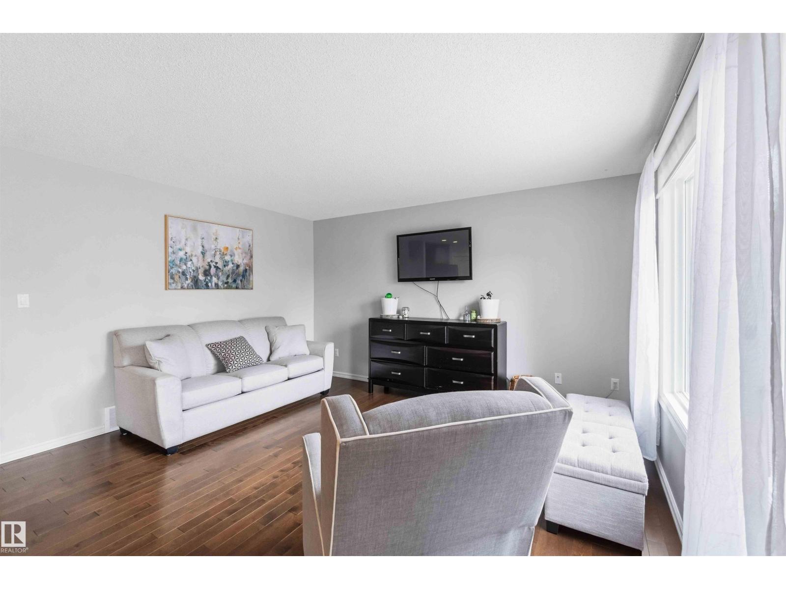38 CRANSTON PL — photo 13