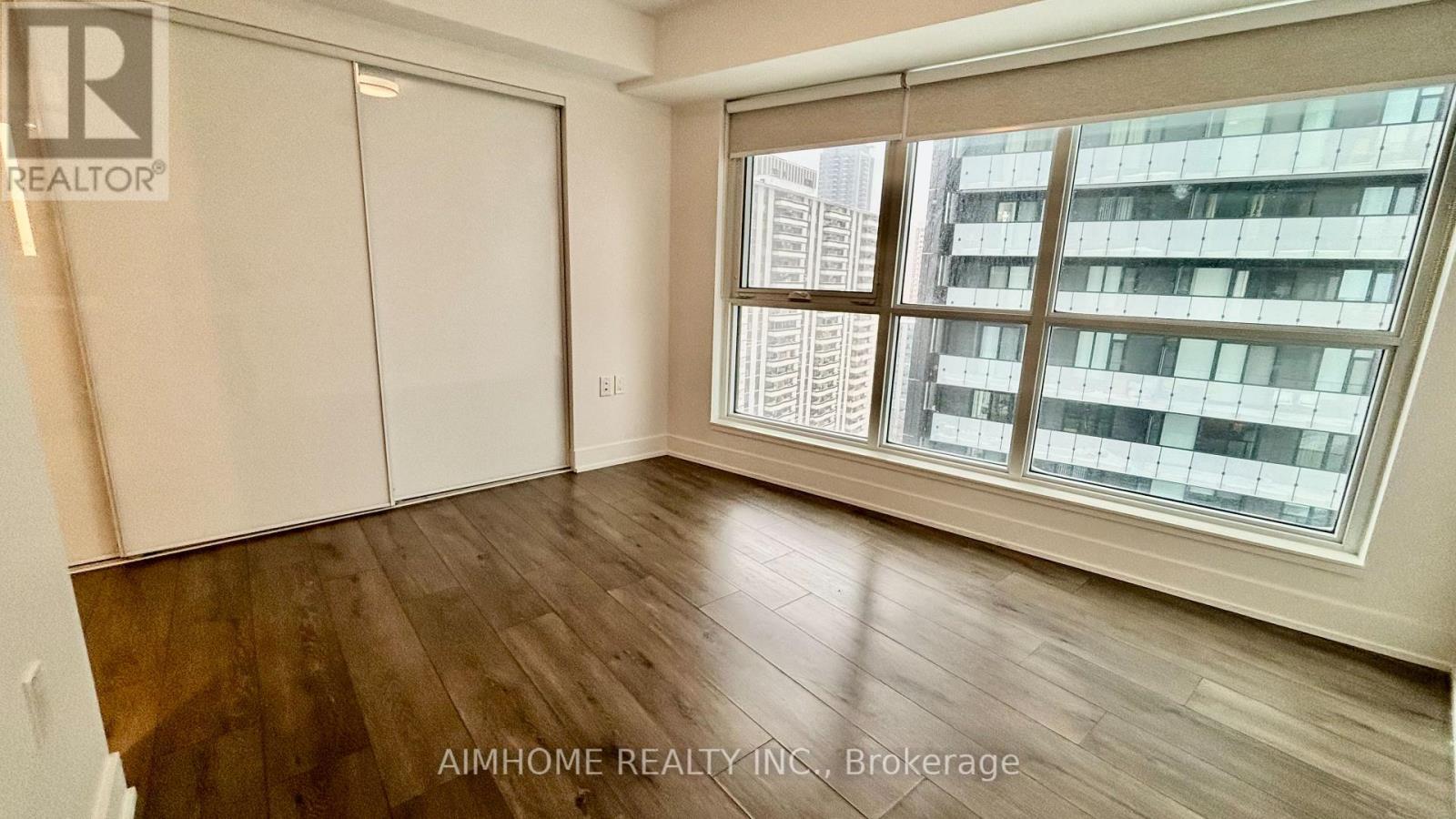 #1722 585 BLOOR STREET E - 10