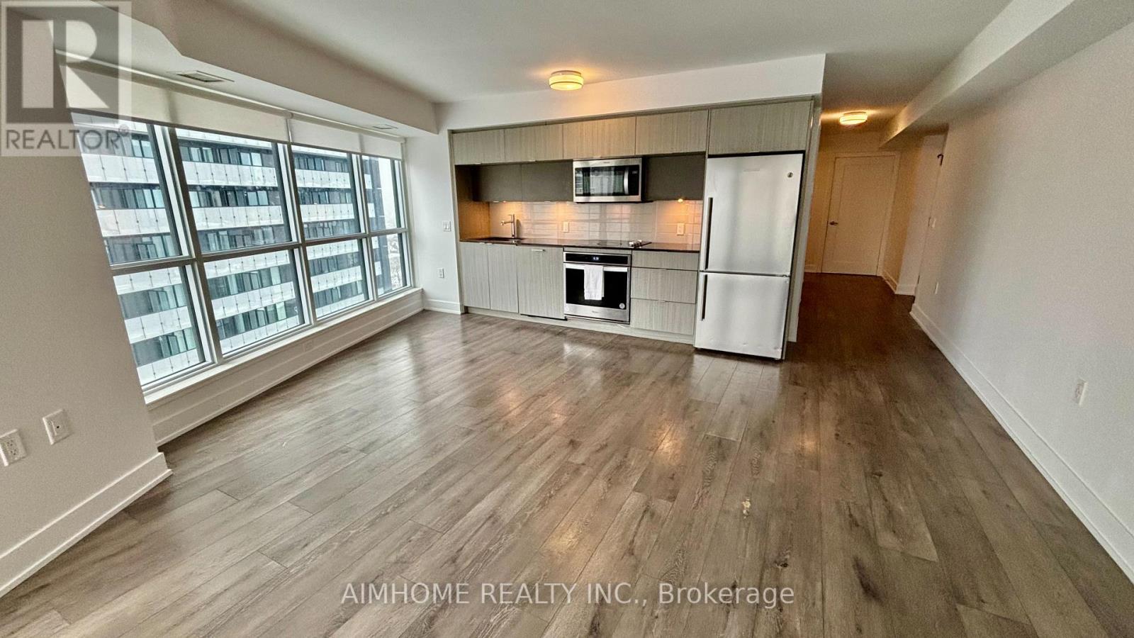 #1722 585 BLOOR STREET E - 3