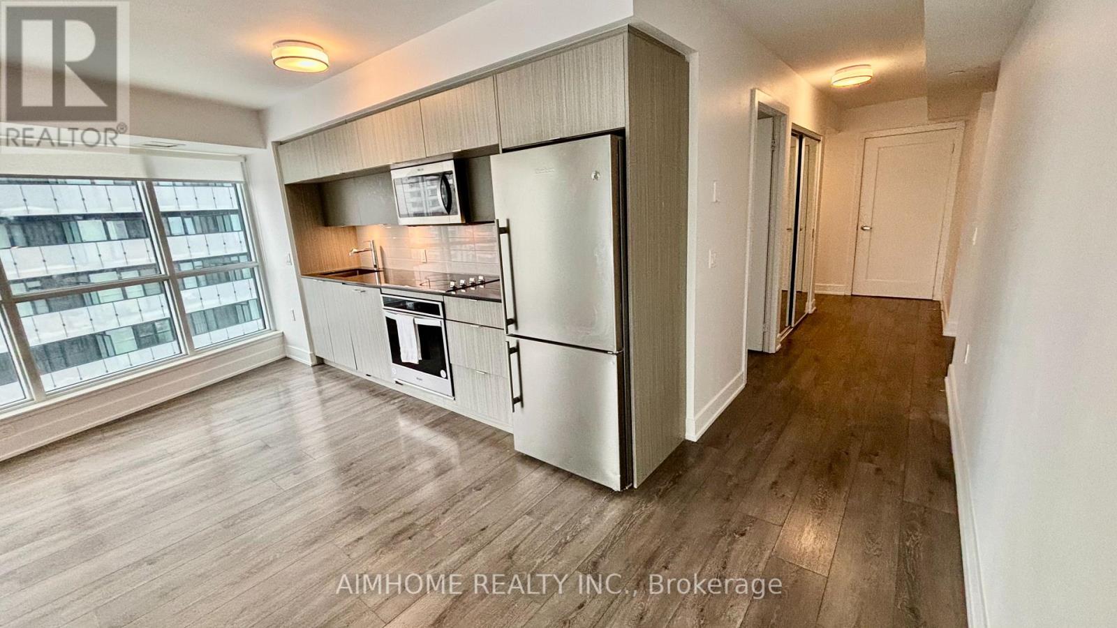 #1722 585 BLOOR STREET E - 7