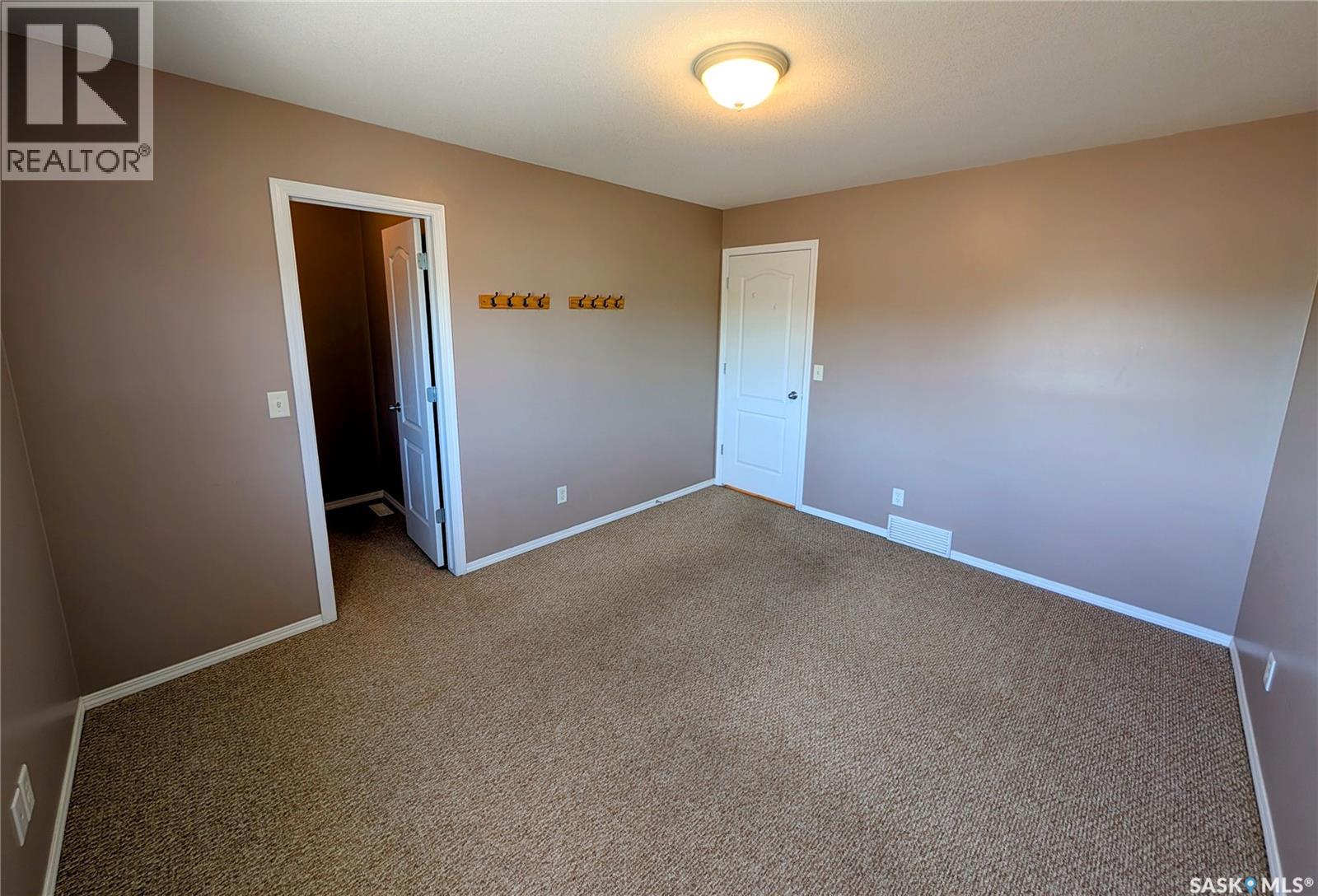 4068 Buckingham DRIVE E — photo 11