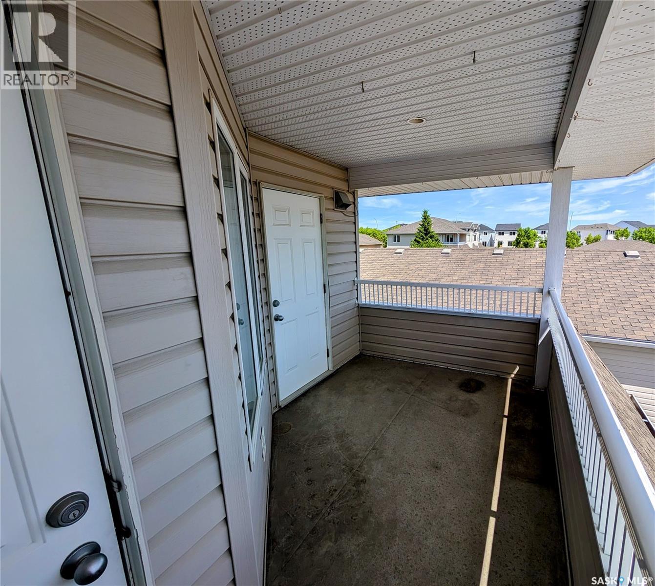 4068 Buckingham DRIVE E — photo 20