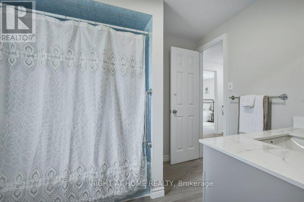 1033 BIRCHWOOD DRIVE - 23