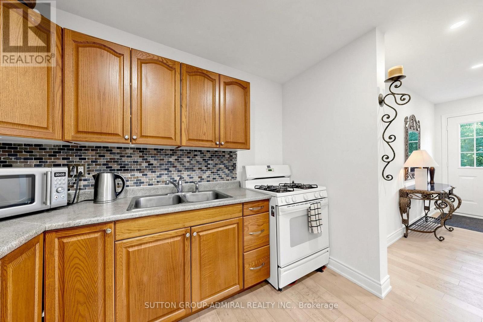 49 KLIMEK BOULEVARD - 10