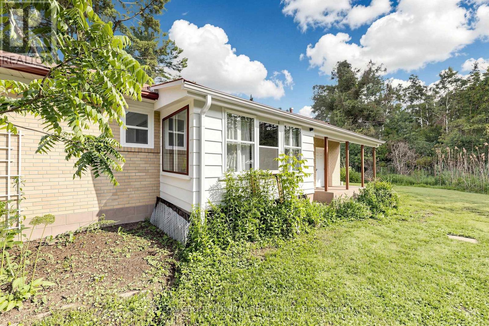 49 KLIMEK BOULEVARD - 23