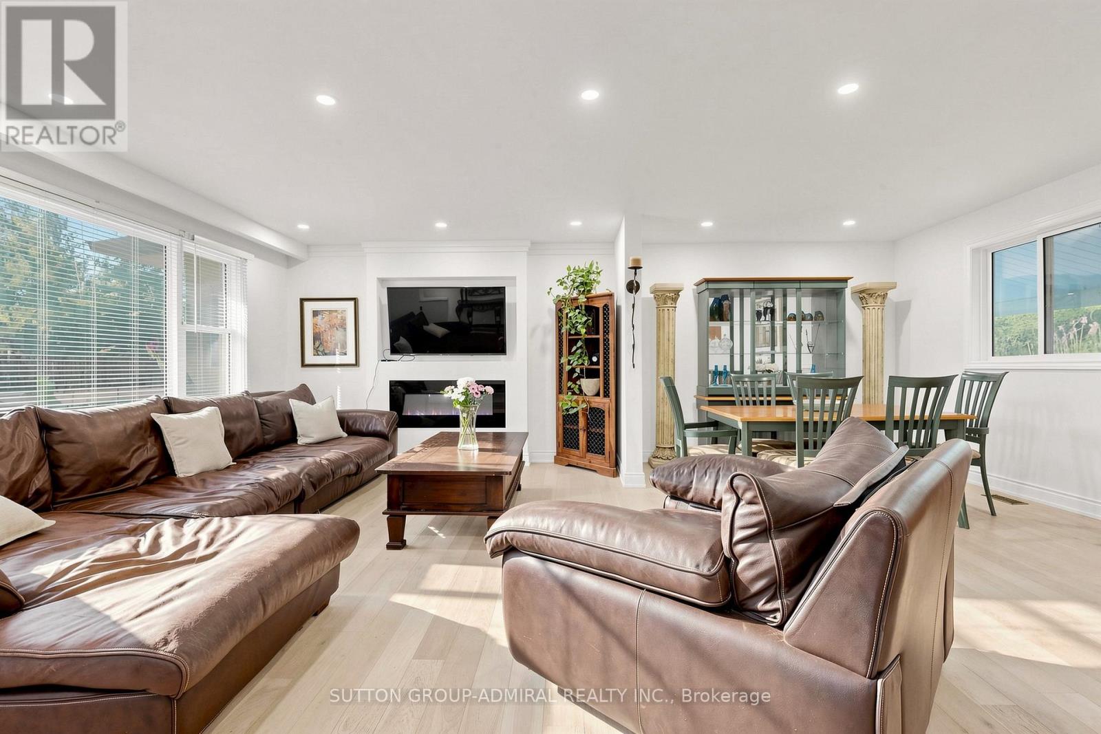 49 KLIMEK BOULEVARD - 6