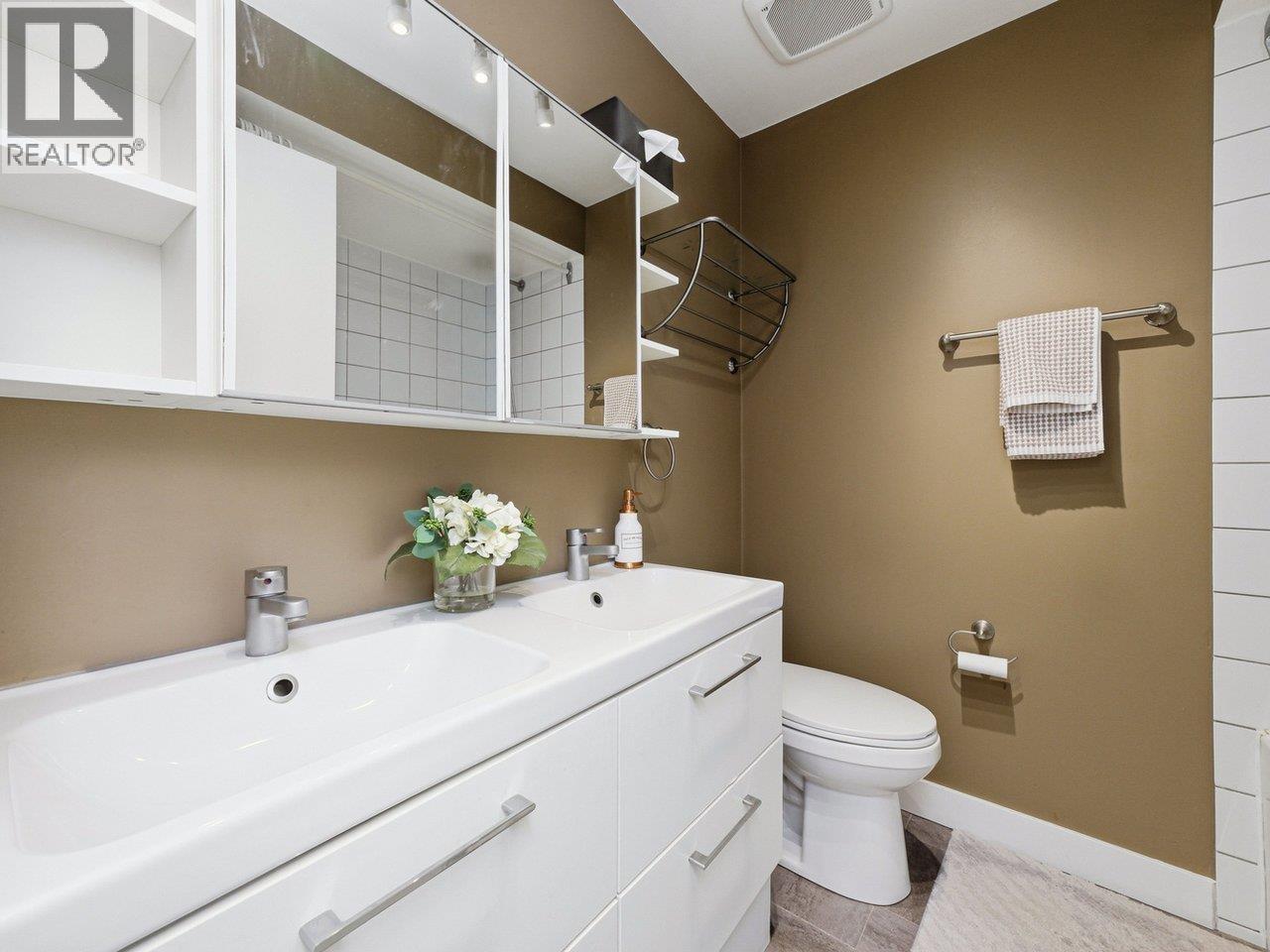 89 1052 PREMIER STREET, North Vancouver