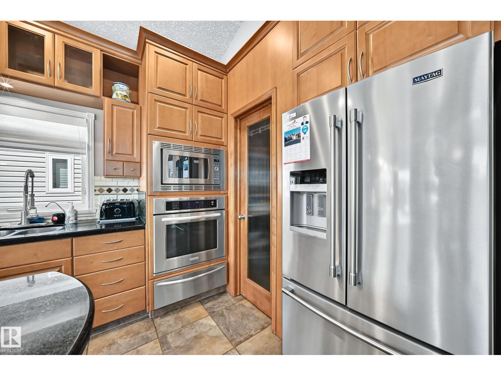 352 OZERNA RD NW - 10