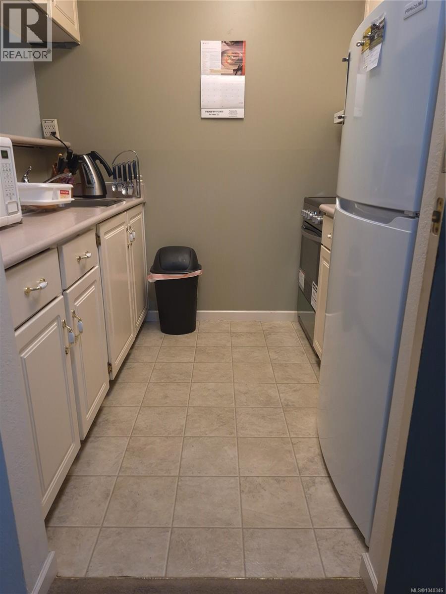 #101 345 Morison Ave - 23