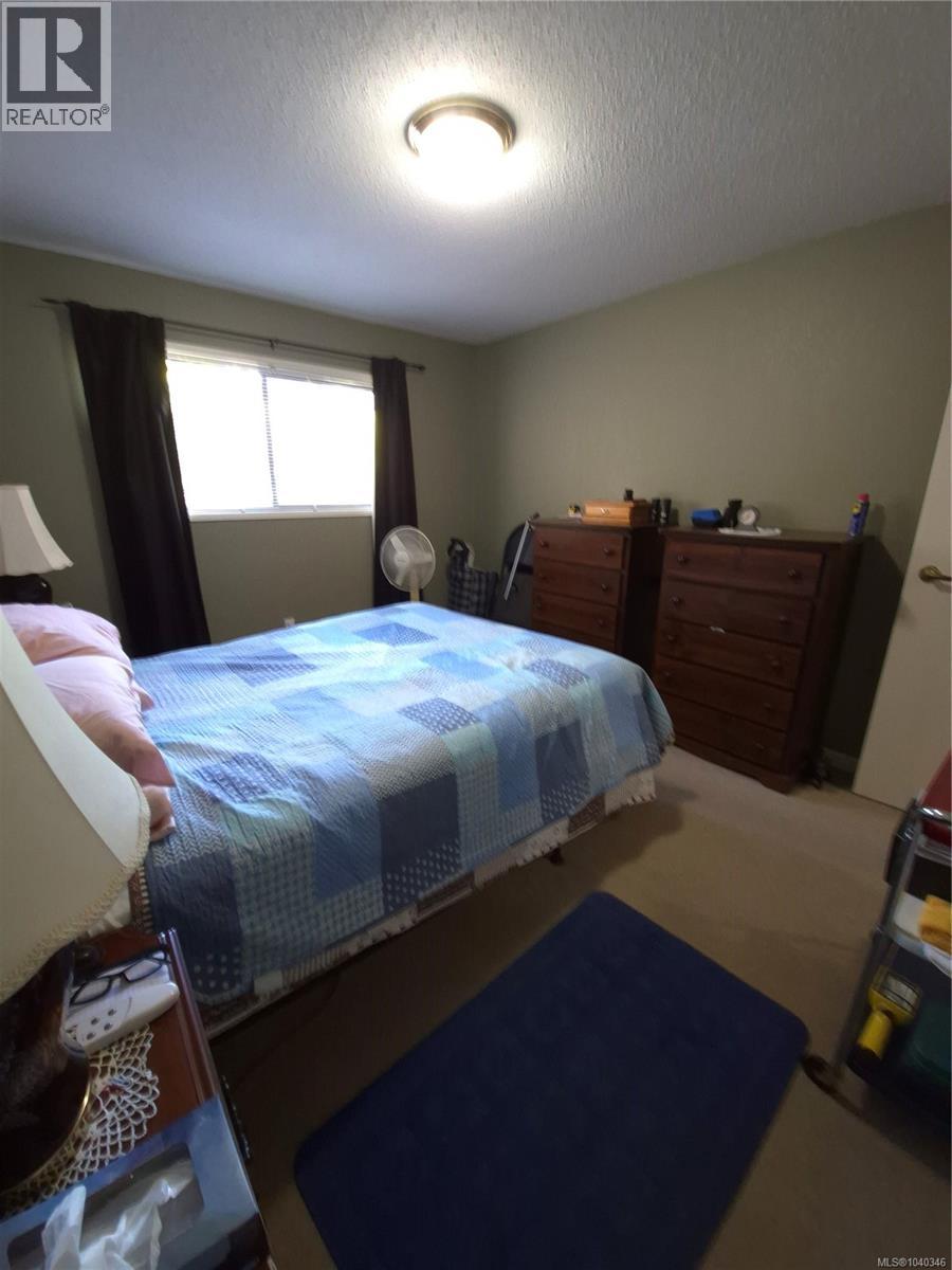 #101 345 Morison Ave - 33