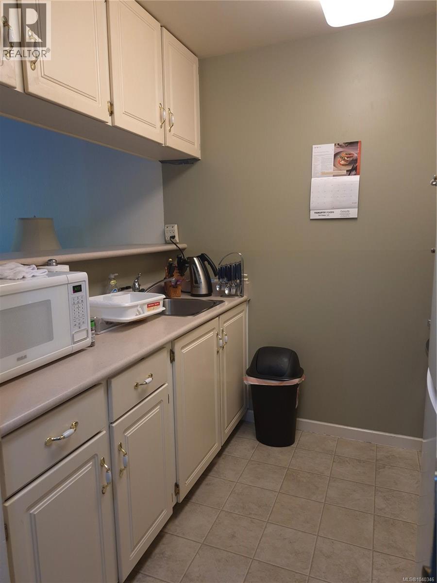 #101 345 Morison Ave - 22