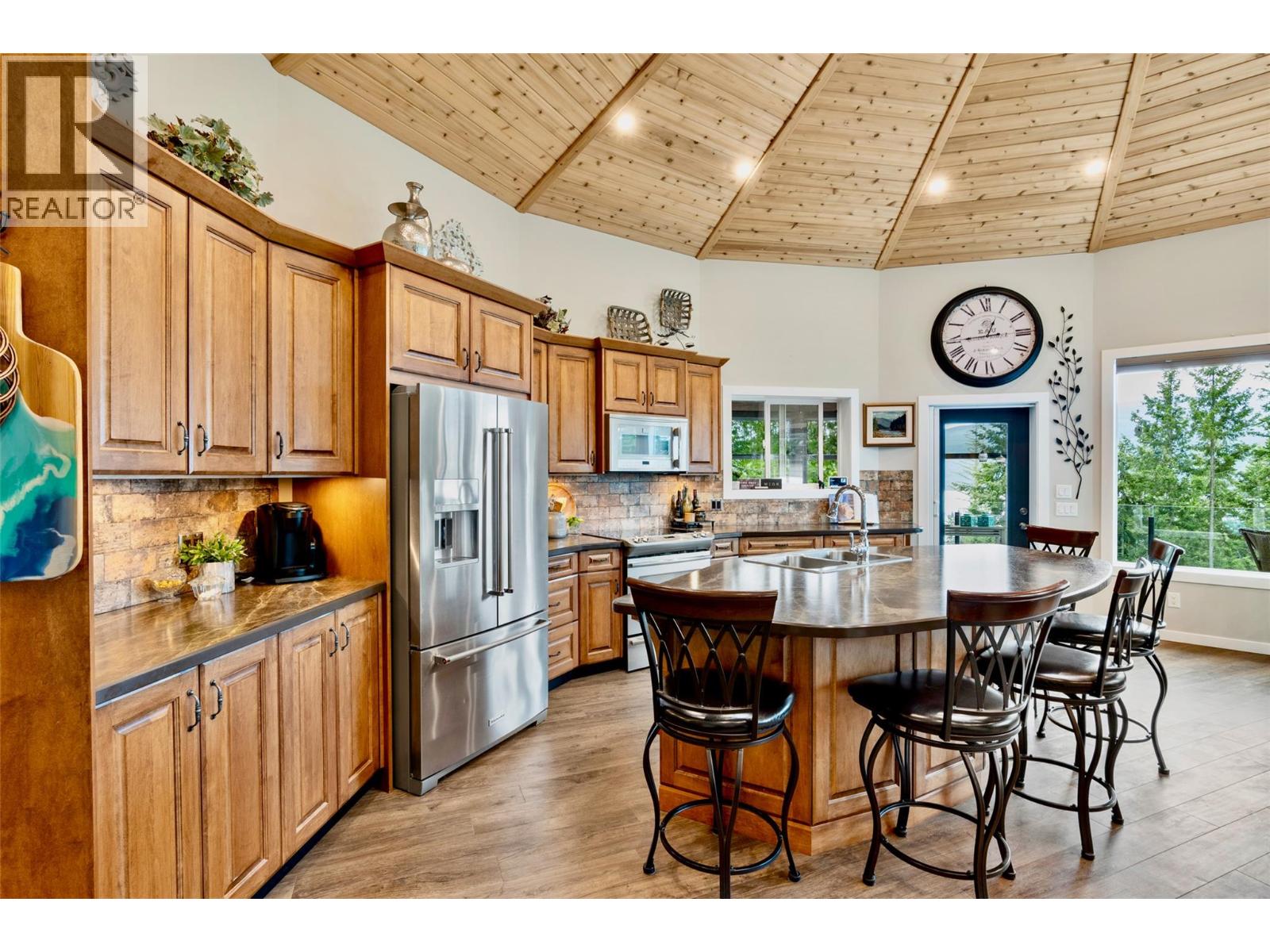 7712 Columbia Drive - 8
