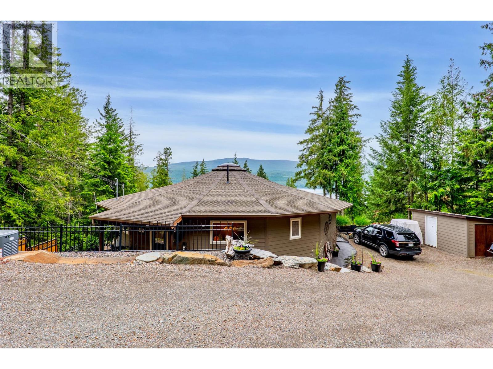 7712 Columbia Drive - 52