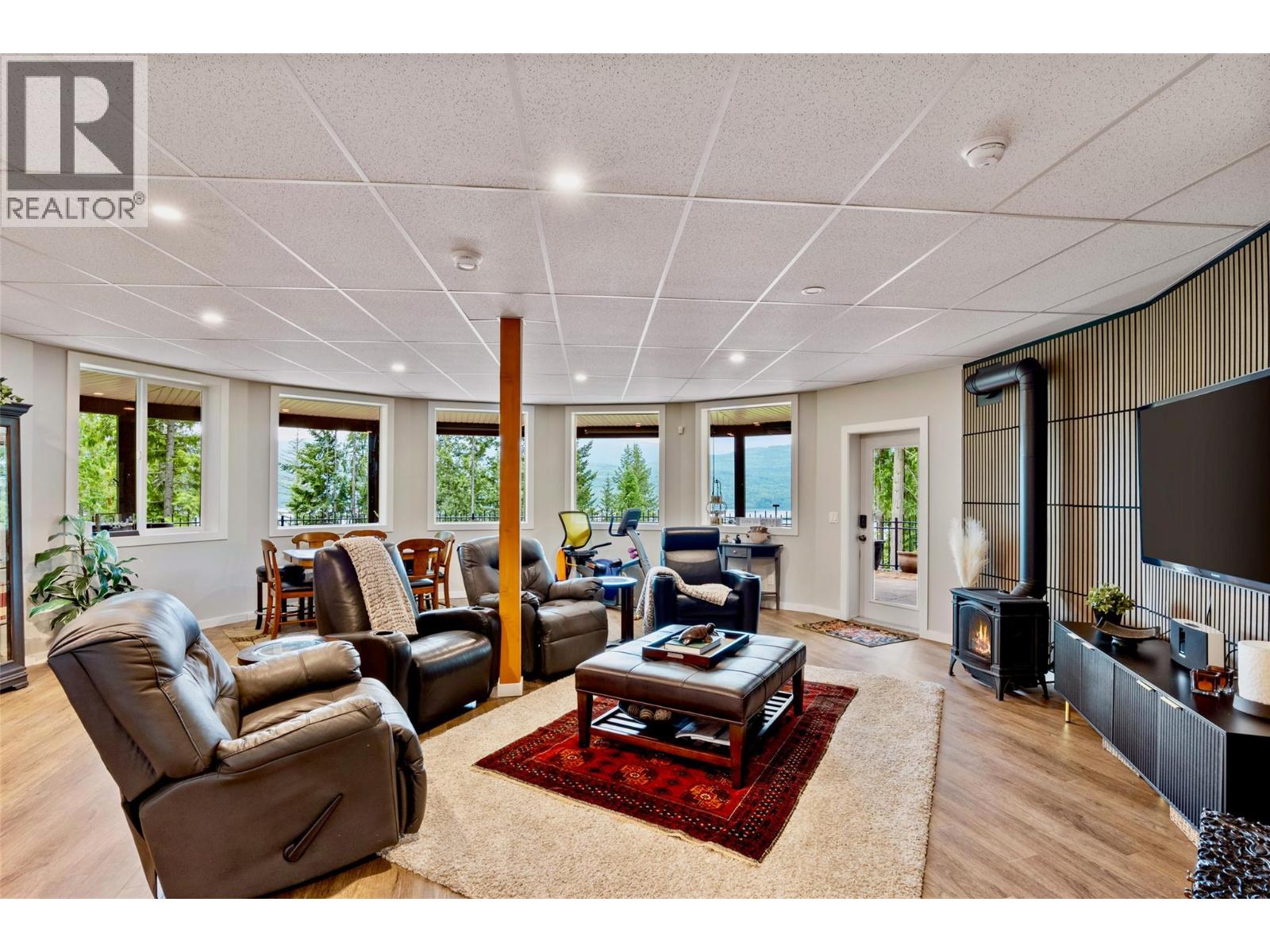 7712 Columbia Drive - 38