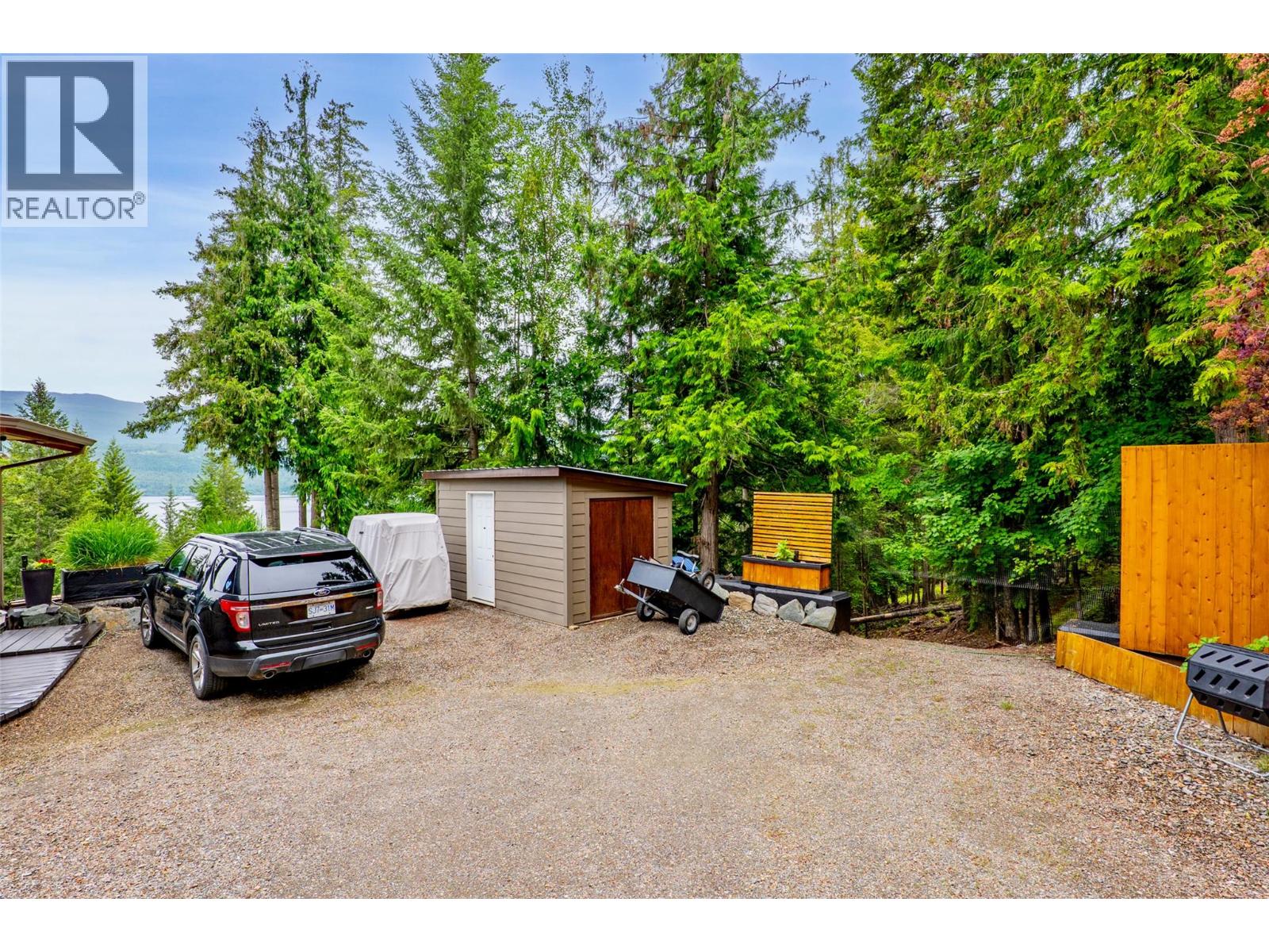 7712 Columbia Drive - 60