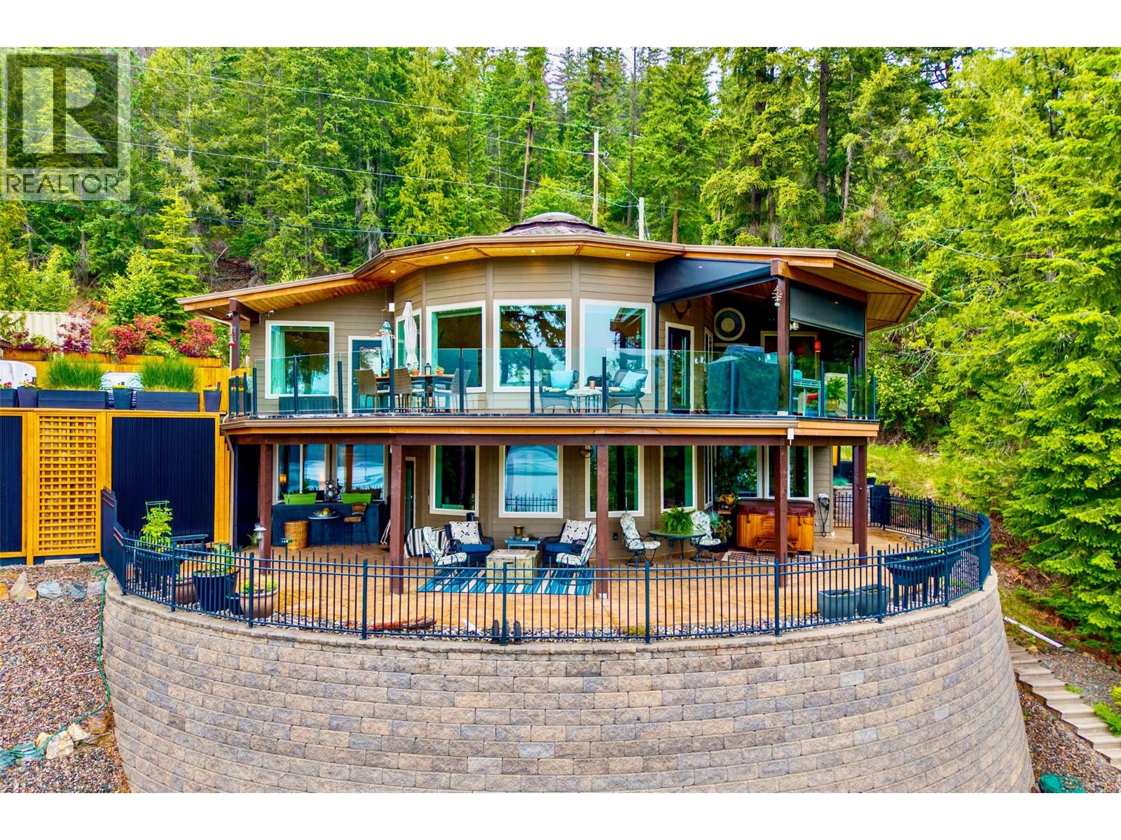7712 Columbia Drive - 71
