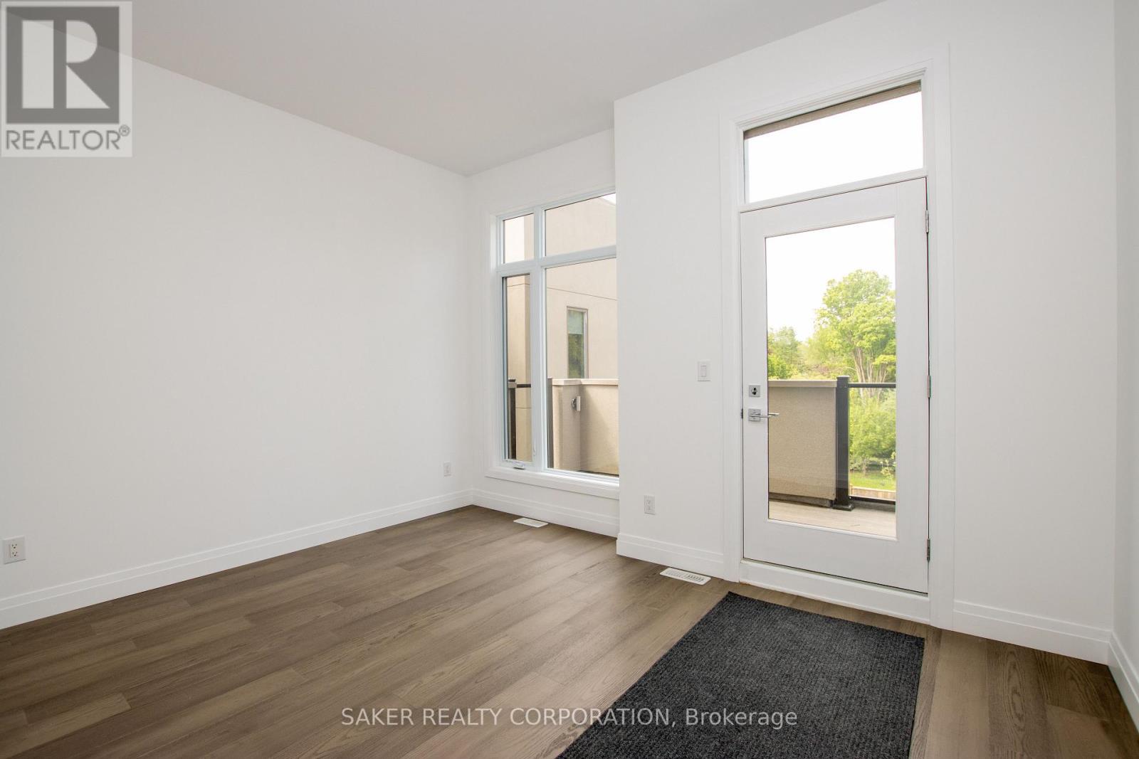 #11 495 OAKRIDGE DRIVE - 33