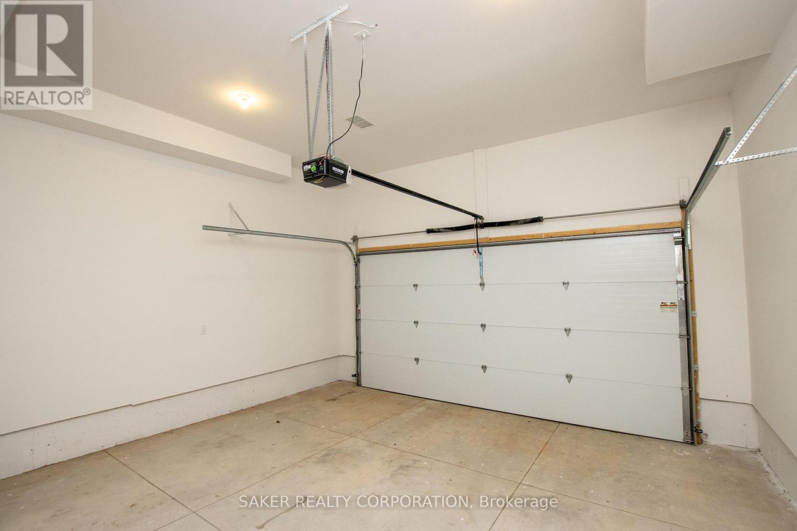 #11 495 OAKRIDGE DRIVE - 41