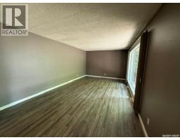 Storage - 245 Queen Elizabeth Boulevard, Kamsack, SK S0A1S0 Photo 13