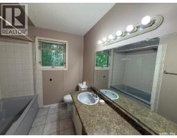 245 Queen Elizabeth Boulevard, Kamsack, SK S0A1S0 Photo 16