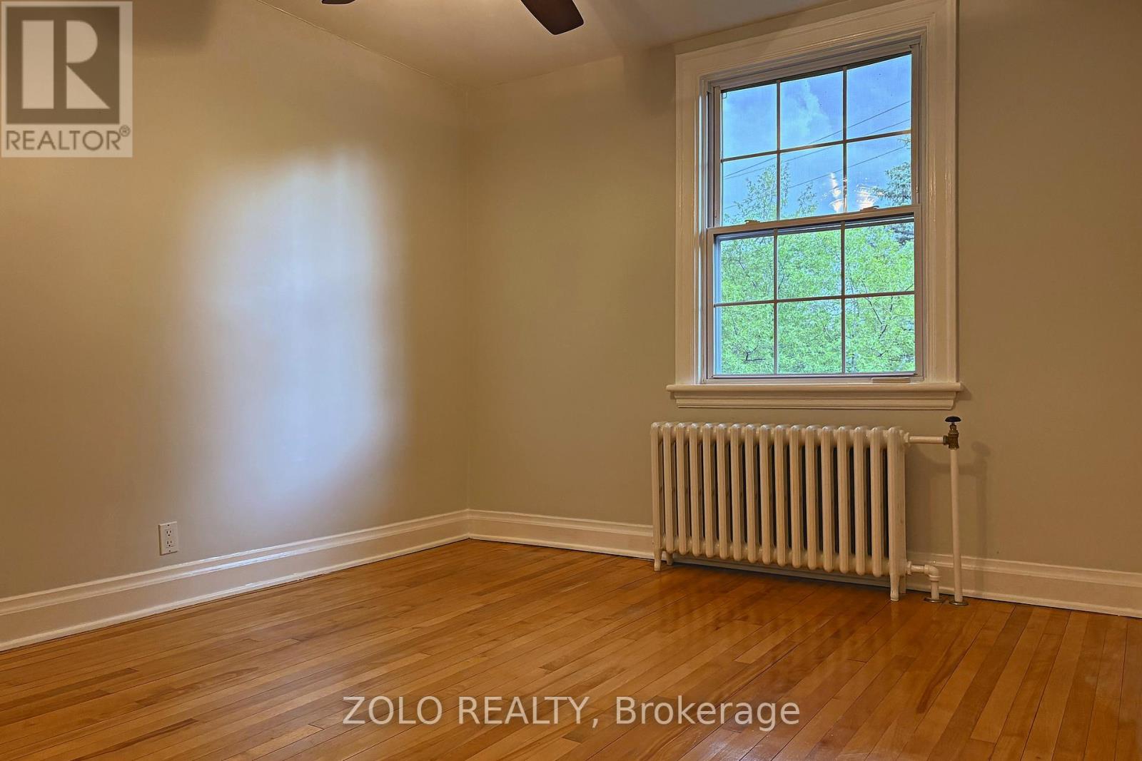 6 Bed, 2 Bath House for Rent in Ottawa – 392 PICCADILLY AVENUE, Ottawa – MLS# X13449110 - Image 9